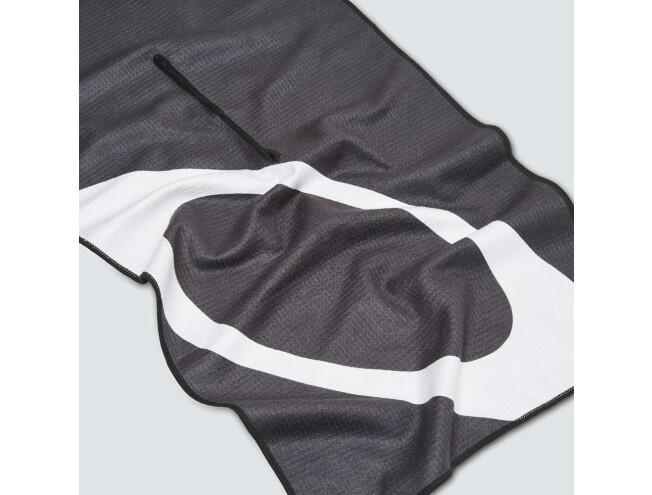 Oakley Plyr Terrain Towel must